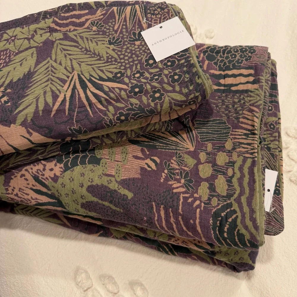 NEW Anthropologie Green Purple Floral Muslin Queen / King Bedding Duvet Sham Set